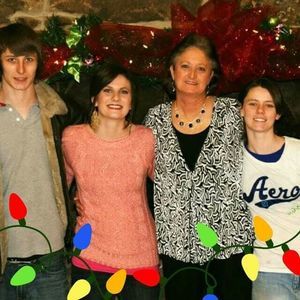 Meet your Posher, Bobbie